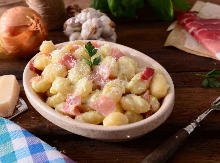 gnocchi al prosciutto