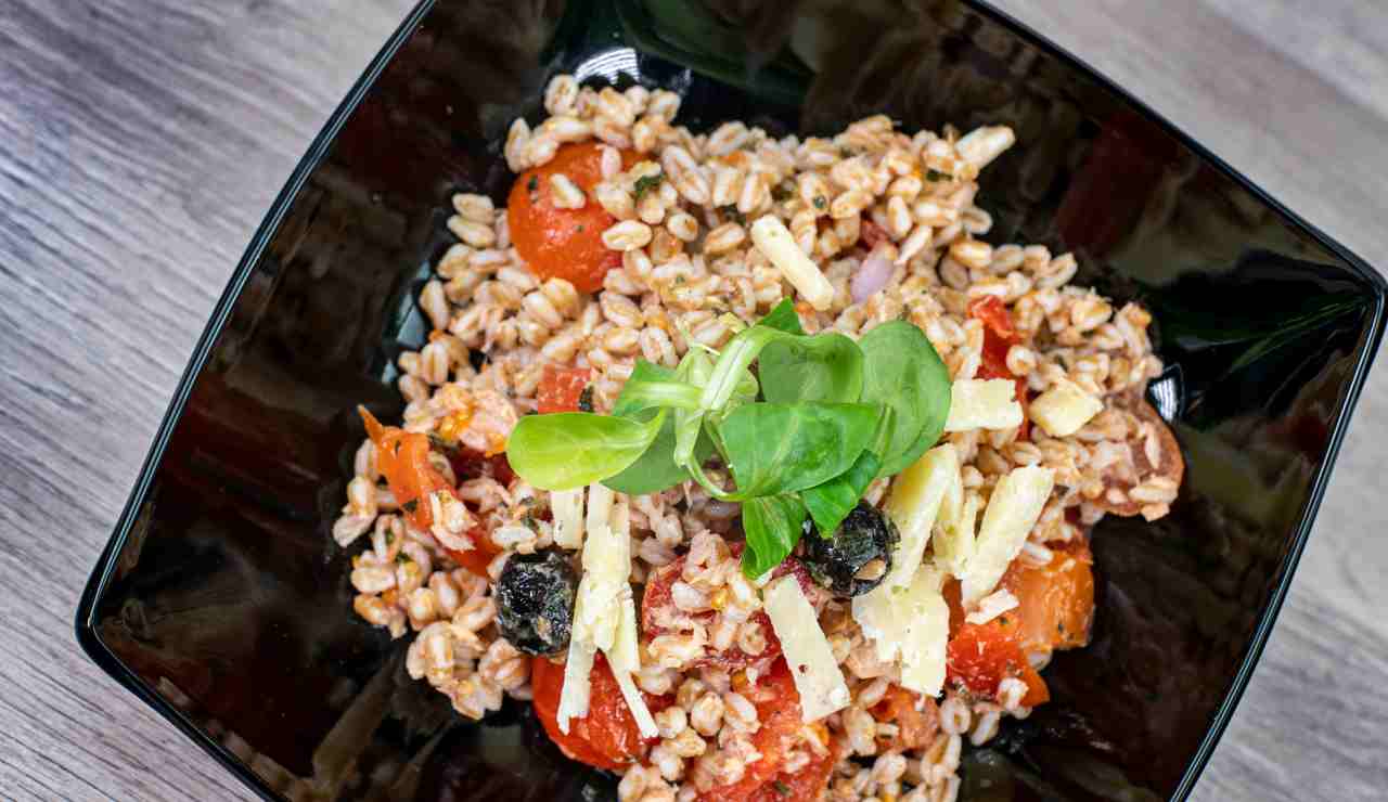 insalata di farro ricetta 