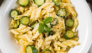 pasta fredda zucchine e limone- streetfoodnews.it