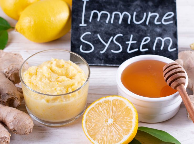 Cosa mangiare per rinforzare il sistema immunitario