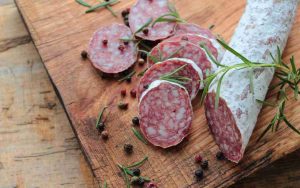 Richiamo accorato per il salame